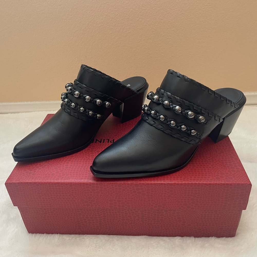 Donald Pliner shoes.
